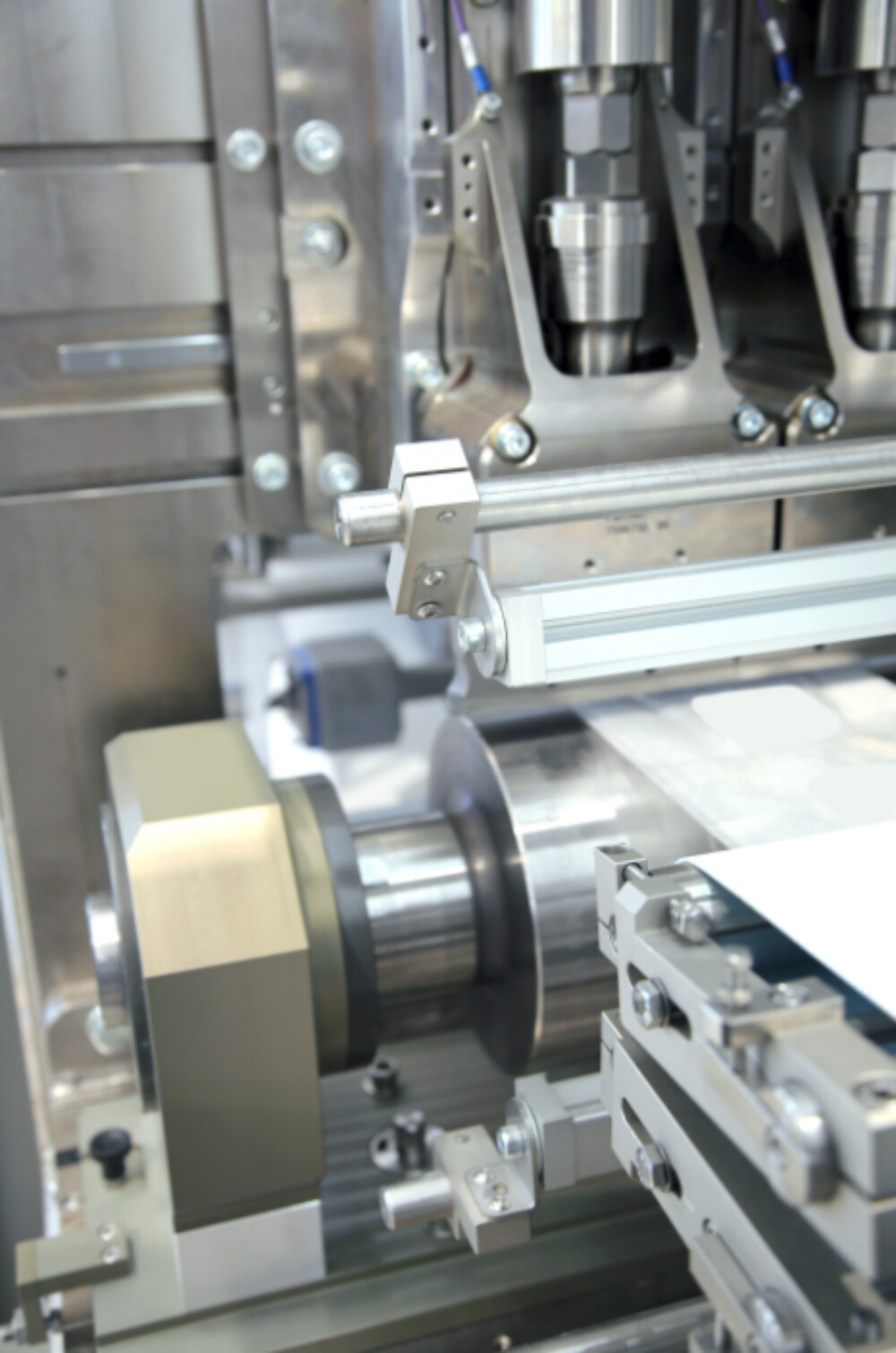 Rotary ultrasonic application installed on converting machine for Bonded Wound Care Products