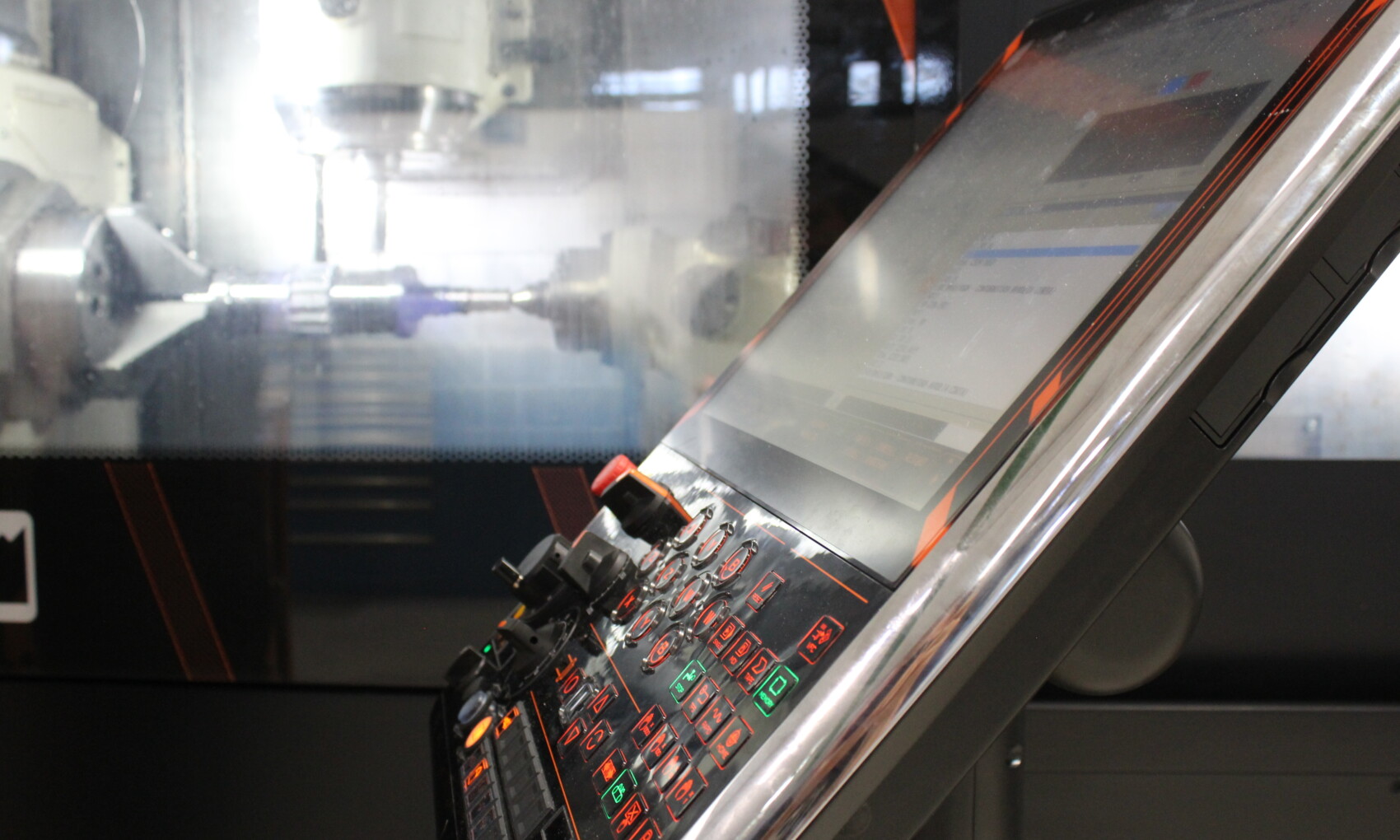 HMI of milling machine for regrinding and resharpening process of rotary tools