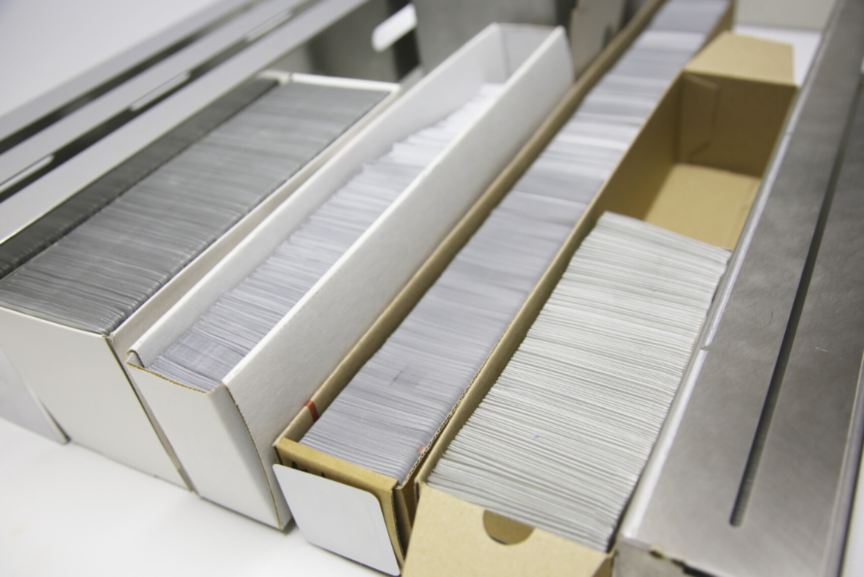 Variety of trays in different execution for pouch handling