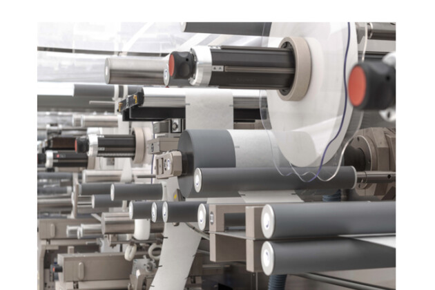 Web Handling with several unwind stations, nip rollers, pull rolls and rewinding stations